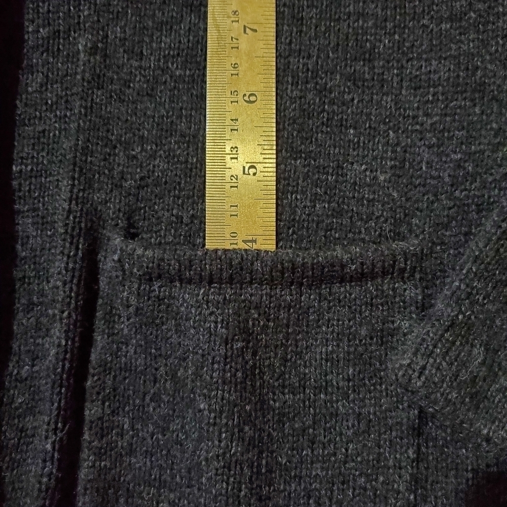 Vintage Y2K 2000s 00s Cabi Black Grey Knit Sweater - Picture 2 of 5